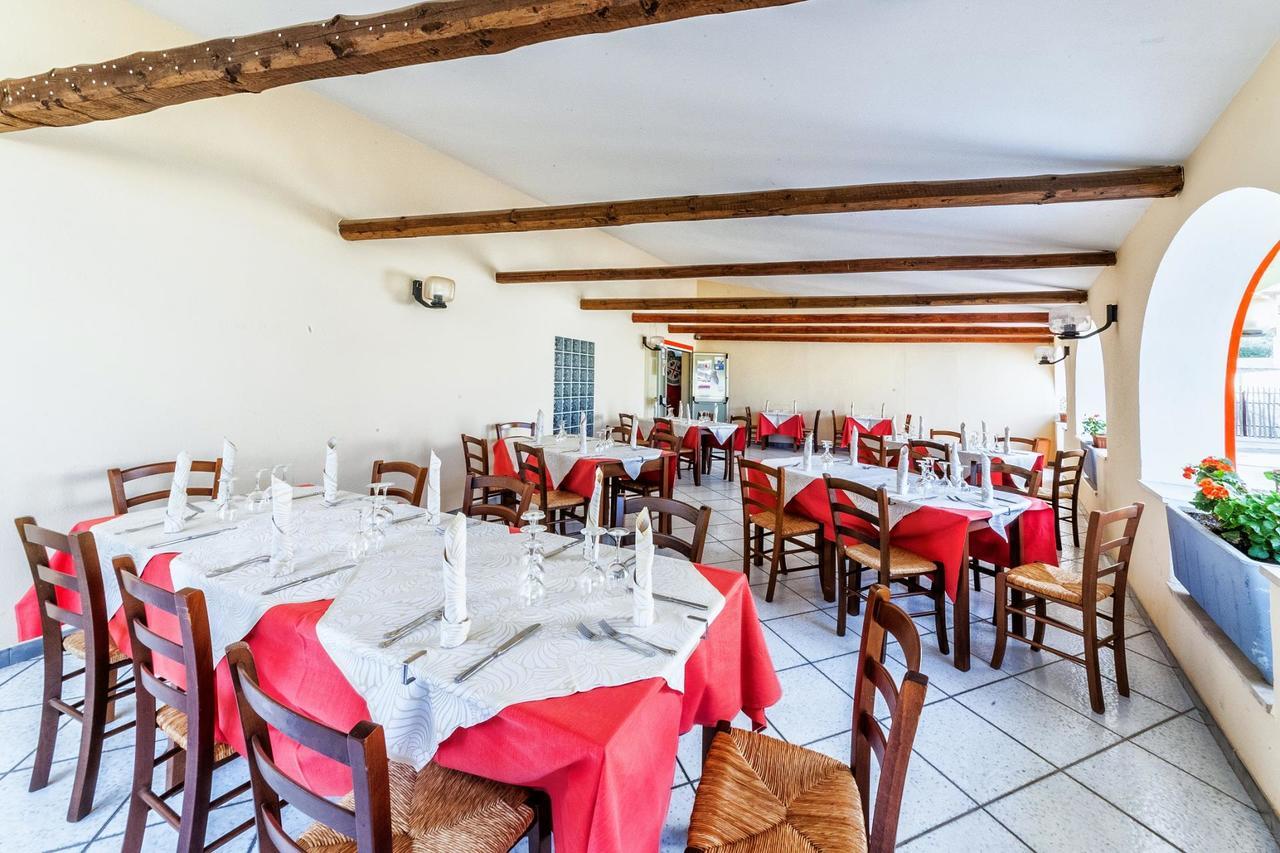 Hotel Dori D'Oro Orosei Ngoại thất bức ảnh